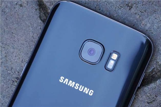 هاتف Galaxy Note 8 سيأتي بكاميرتين مع تقريب 3X