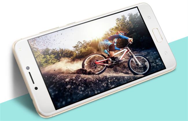 أسوس تعلن عن هاتف ZenFone 4 Max ببطارية ضخمة وكاميرتين في الخلف