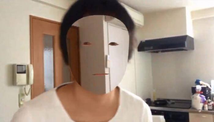 مطور يابانى يخفى وجهه بإستخدام كاميرا الهاتف iphone X