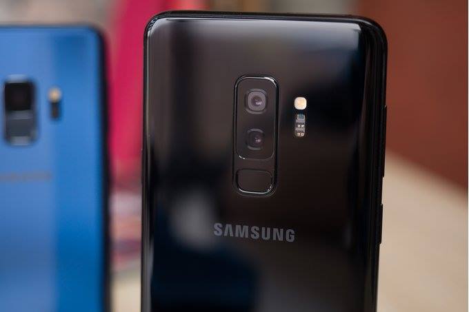 سامسونج قد توفر ثلاث نسخ من هاتف Galaxy S10 واحدة بثلاث كاميرات في الخلف