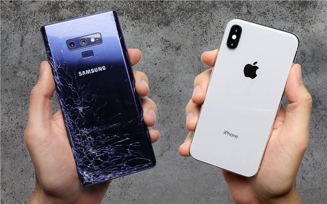 مقارنة بين Galaxy Note 9 و iphone X فى إختبار السقوط