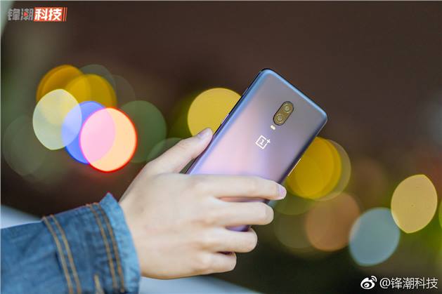 ون بلس تعلن عن لون جديد رائع من هاتف OnePlus 6T
