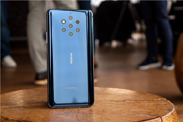 الإعلان رسمياً عن هاتف Nokia 9 PureView بخمس كاميرات في الخلف