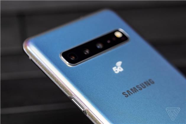 هاتف Galaxy S10 5G سيتوفر للبيع بسعر 1300 دولار