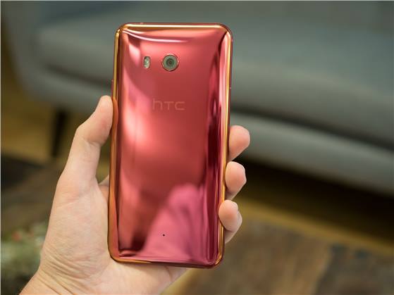 كاميرا هاتف HTC U11 تحصل على أعلى تقييم