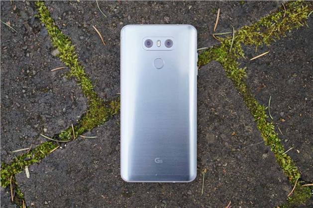 تسريب مواصفات وموعد الإعلان عن هاتف LG V30
