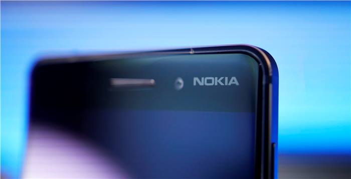 صورة توضح شكل الكاميرتين في هاتف Nokia 8