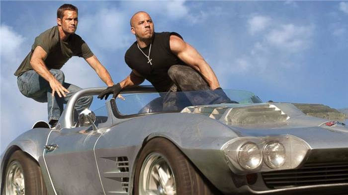 سرقه شاحنه محمله بهواتف ايفون على طريقة فيلم fast and furious