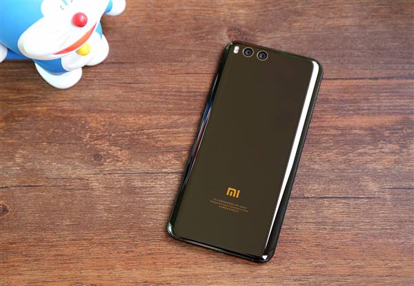 شاومي تعلن عن توفر هاتفي Mi 6 و Mi Max 2 في مصر بأسعار ممتازة