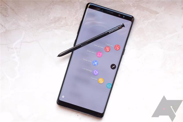 بعض من مستخدمي هاتف Galaxy Note 8 يعانوا من توقف الهاتف فجأة