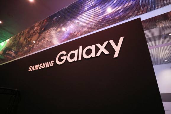 هاتف Galaxy S9 سيأتي بكاميرا واحدة ورامات 4 جيجا بايت و S9+ كاميرتين بالخلف ورامات أعلى