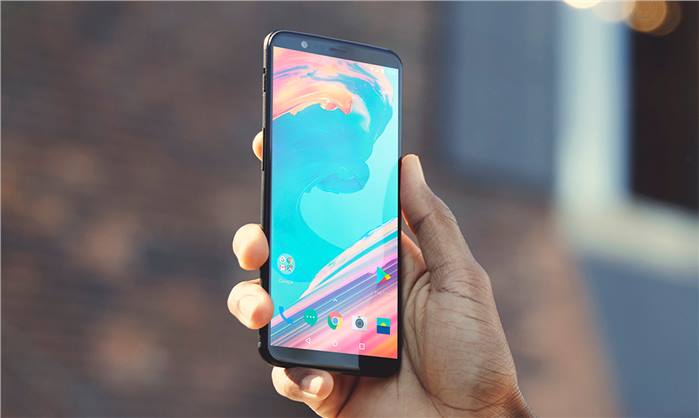 ون بلس توفر أول تحديث لهاتف OnePlus 5T