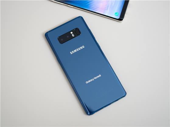 سامسونج ستوفر نسخة من هاتف Galaxy Note 8 بسعر 1800 دولار