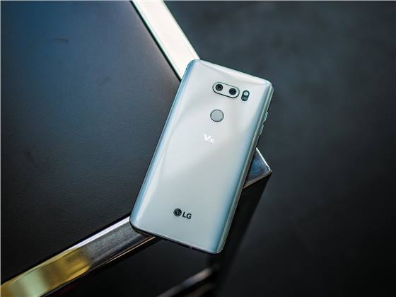 موقع DxOMark يعطي كاميرا LG V30 تقييم 82 نقطة