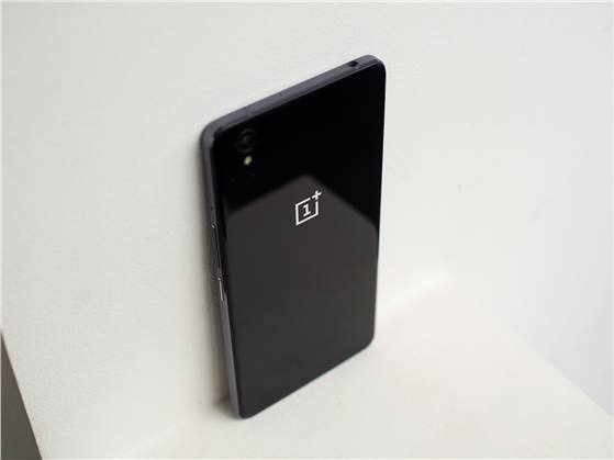 ون بلس: لا يوجد جيل ثاني من هاتف OnePlus X