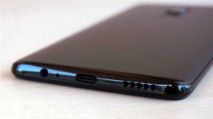 ون بلس: هاتف OnePlus 6T لن يأتي بمنفذ 3.5 ملم هذا هو الوقت المناسب