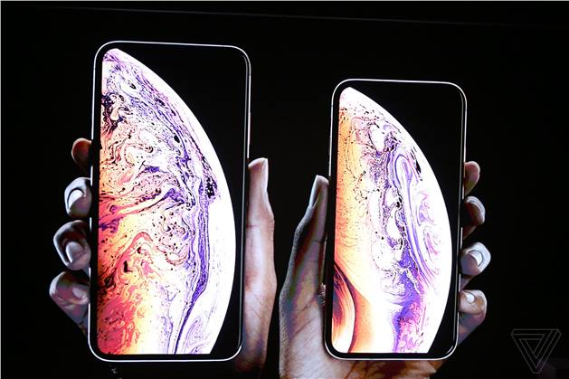 هاتفي iPhone Xs و Xs Max يأتي برامات 4 جيجا بايت