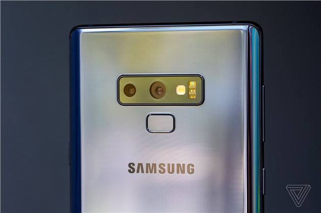 تقرير يكشف عن معلومات جديدة تخص هواتف Galaxy S10 وهاتف سامسونج القابل للطي