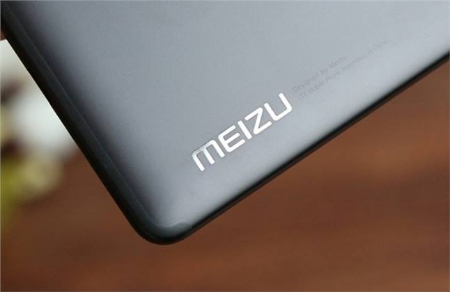 بعد الإعلان عن هاتف بدون أزرار ومنافذ Meizu تعمل على هاتف بكاميرا 48 MP وبطارية 4000 mAh