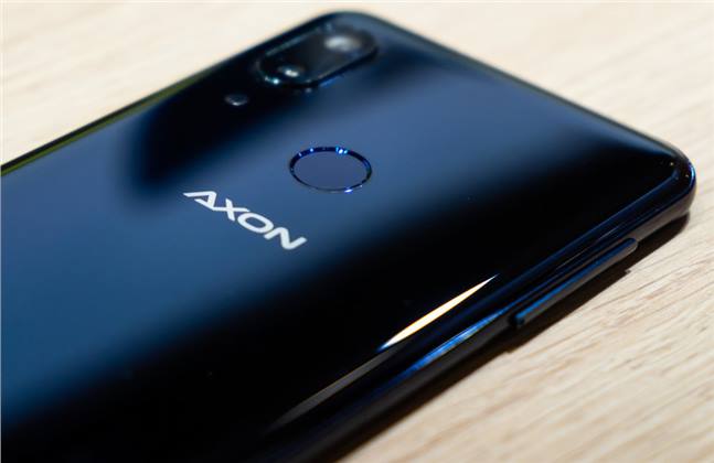 الهاتف ZTE Axon 10 Pro سيأتى بمعالج Snapdragon 855 ورامات 6 جيجا بايت