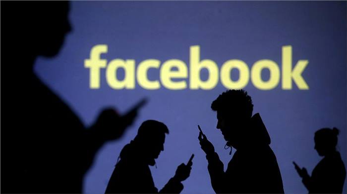 فيسبوك تعتذر للمستخدمين