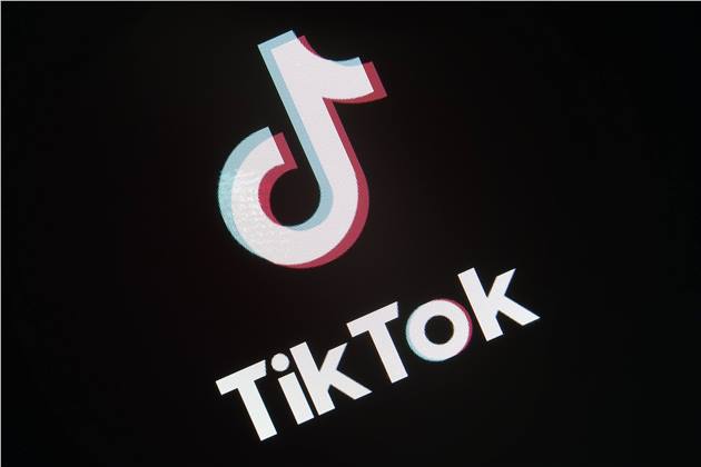 الحكومة الهندية تطلب من أبل وجوجل إزالة تطبيق TikTok من متاجرها
