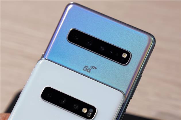 سامسونج تمكنت من بيع أكثر من مليون وحدة من Galaxy S10 5G في كوريا الجنوبية