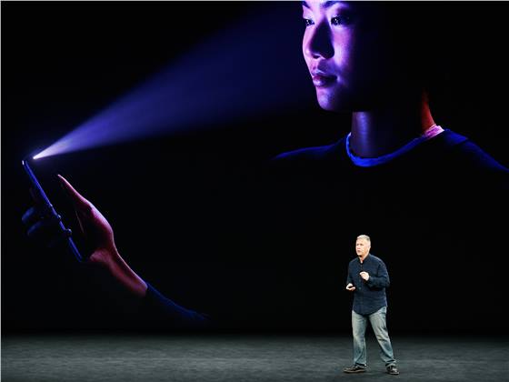 آبل قد تستغنى عن تقنية Face ID في 2021