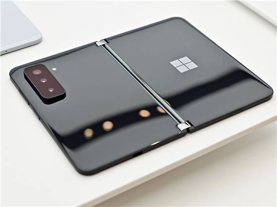 مايكروسوفت تعلن عن Surface Duo 2 بمعالج SD888