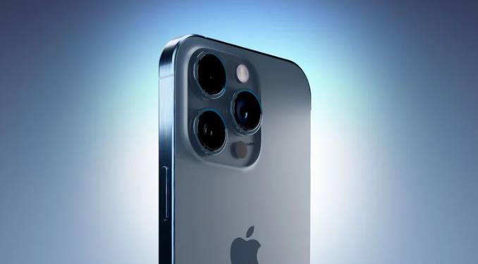 هاتف iPhone 15 Pro سيحصل على زيادة في الرامات وتحسينات على الكاميرا وعمر البطارية