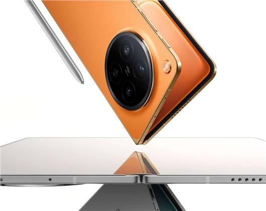 أوبو تكشف عن هاتف Find N6 بدون تجعد في الشاشة وبطارية 6000 ميلي أمبير