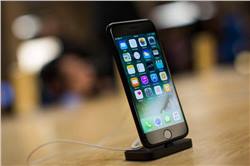 آبل تطلب من سامسونج 70 مليون شاشة OLED لهاتف آيفون 8