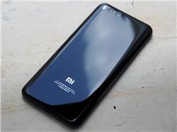 نسخ هاتف شاومي Mi 6 تم بيعها في ثواني