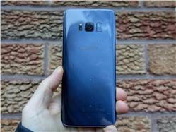 هاتف Galaxy S8 لن يشحن سريعاً والشاشة تعمل