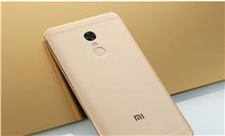 فيديو : إنفجار هاتف أثناء تغيير شريحة الإتصال