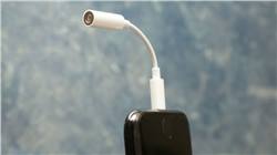 آبل قد لا تضع محول لتركيب السماعات القديمة في علبة هواتف آيفون 2018