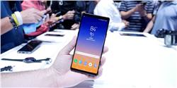 عدد من مستخدمي هاتف Galaxy Note 9 يعانوا من مشكلة تسرب الضوء في الشاشة