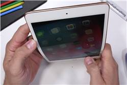 فشل iPad mini 2019 فى إختبار المتانة ولكن المدهش أنه لا يزال يعمل