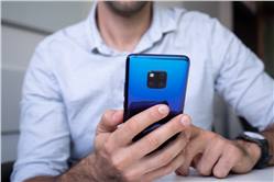 هواوى تعترف بأنها لن تتفوق على سامسونج هذا العام