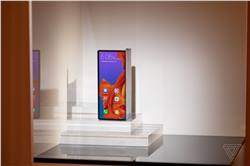 هواوي ستؤجل إطلاق هاتف Mate X بسبب Galaxy Fold