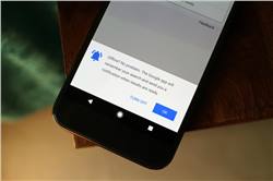 تطبيق جوجل أصبح يحفظ عمليات البحث عندما لا يوجد إتصال بالإنترنت وسيخبرك بالنتيجة عند الإتصال