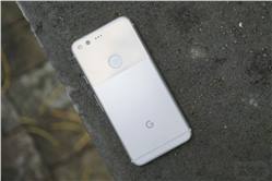 جوجل توضح لك في إعلان جديد كيف تنقل بياناتك من iOS إلى Pixel