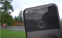 مقارنة سريعة بين كاميرا هاتف جوجل Pixel XL وكاميرا هاتف آبل iPhone 7 Plus توضح تفوق الأول