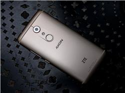 شركة ZTE تعلن عن نسخة جديد من هاتف Axon 7 برامات 6 جيجا بايت وتقنية Force Touch